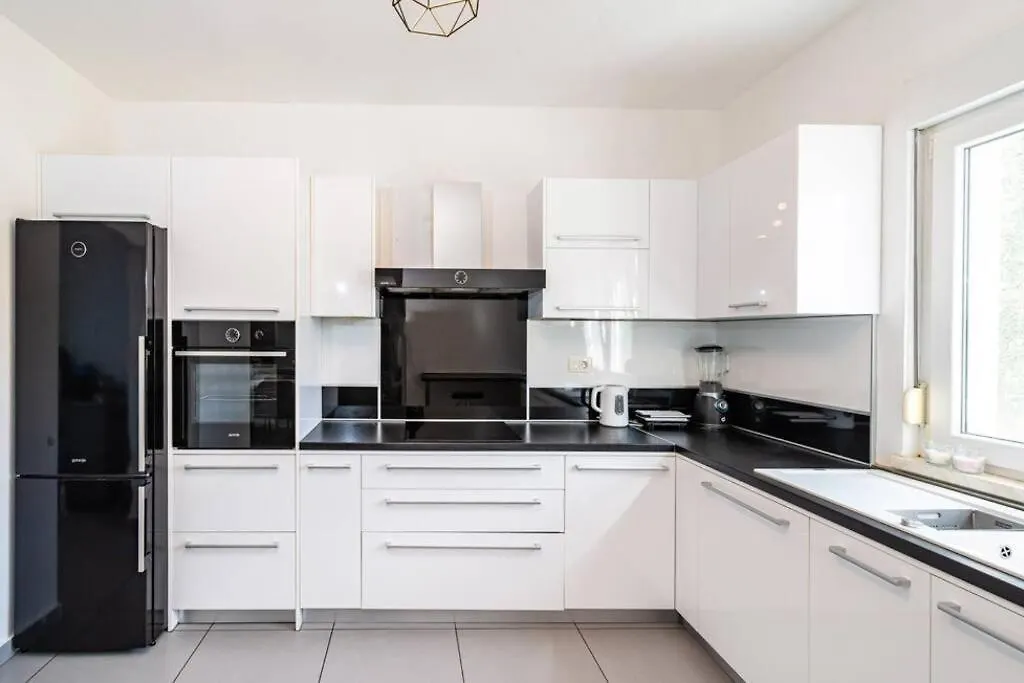Elo Holiday Home Lovinac  别墅 Lovinac (Zadar)