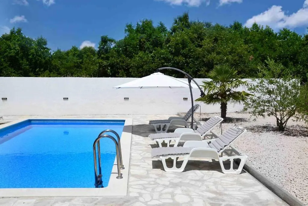 Elo Holiday Home Lovinac  0*, Lovinac (Zadar)