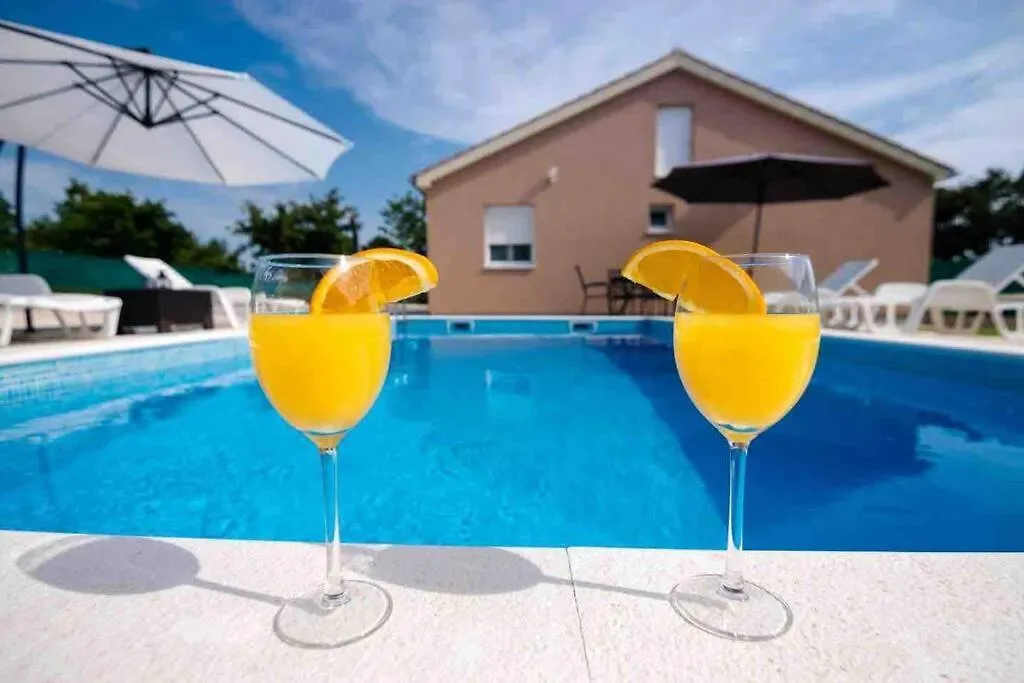 Elo Holiday Home Lovinac